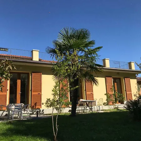 Pensjonat Casa Pini 3*